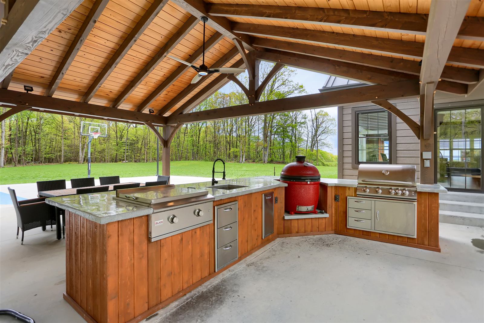 Outdoor kitchen and pavilion